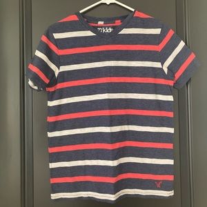 American Eagle V Neck Tee